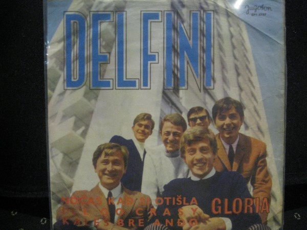 Delfini - Gloria (7